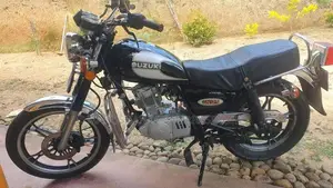 Suzuki GN125 2010 Motorbike (Used)