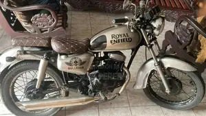 Honda CM125 1985 Motorbike (Used)