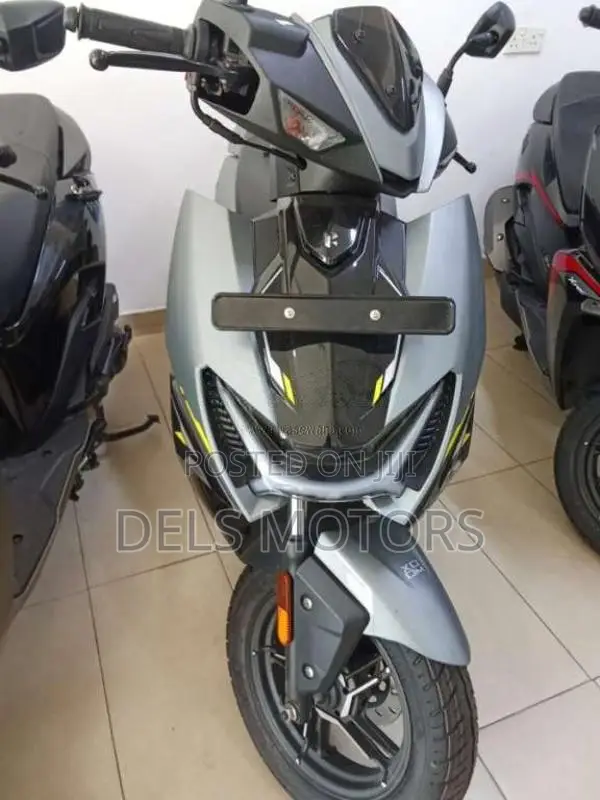 Hero Xoom 110 Combat 2025 Motorbike Brand New