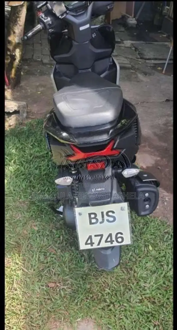 Hero Xoom110 2025 Motorbike (Used)