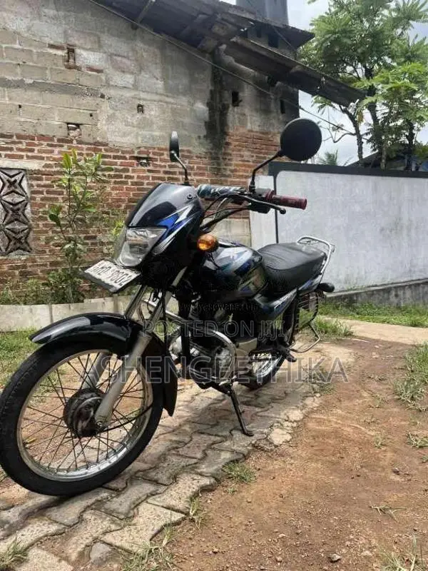 Bajaj CT-100 2005 Motorbike (Used)