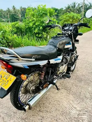 Bajaj CT-100 2010 Motorbike (Used)