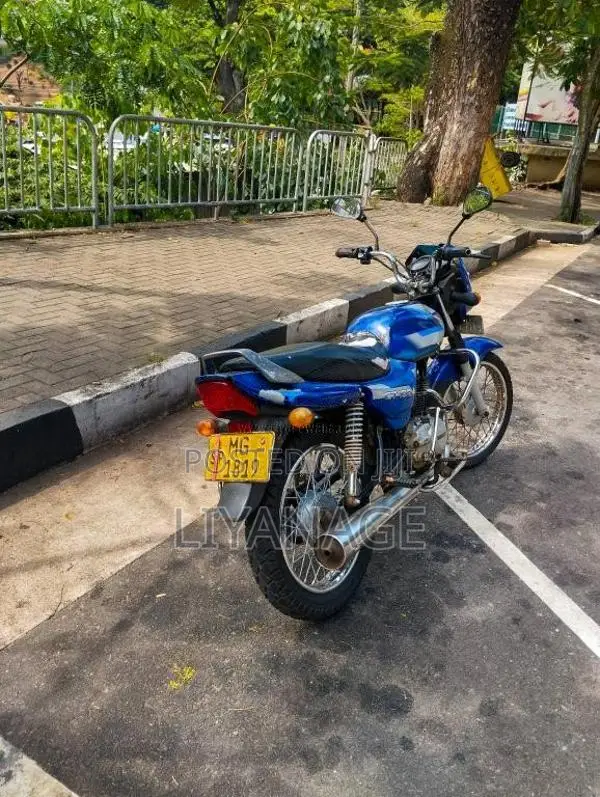 Bajaj CT-100 2005 Motorbike (Used)