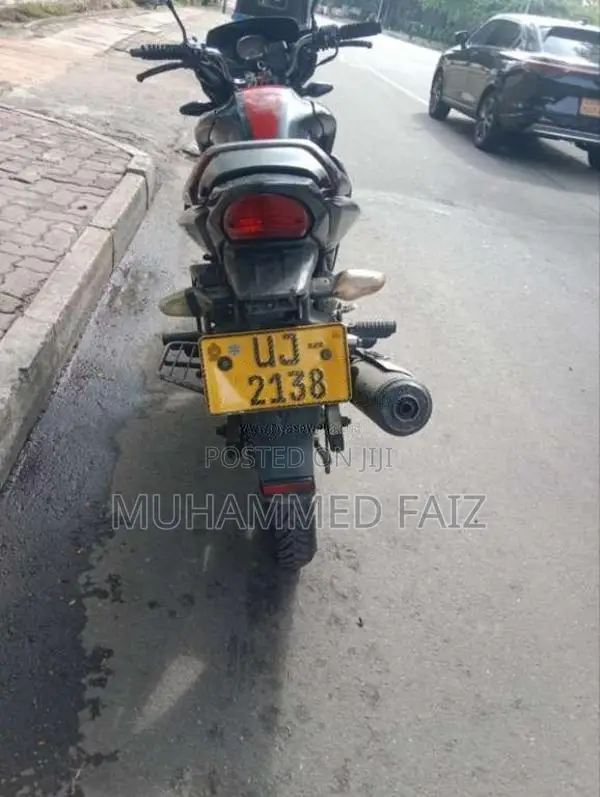 Hero Hunk 2010 Motorbike (Used)