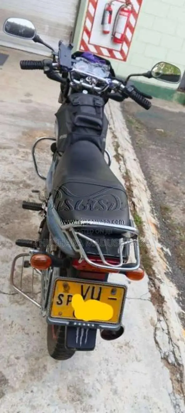 Bajaj CT-100 2012 Motorbike (Used)