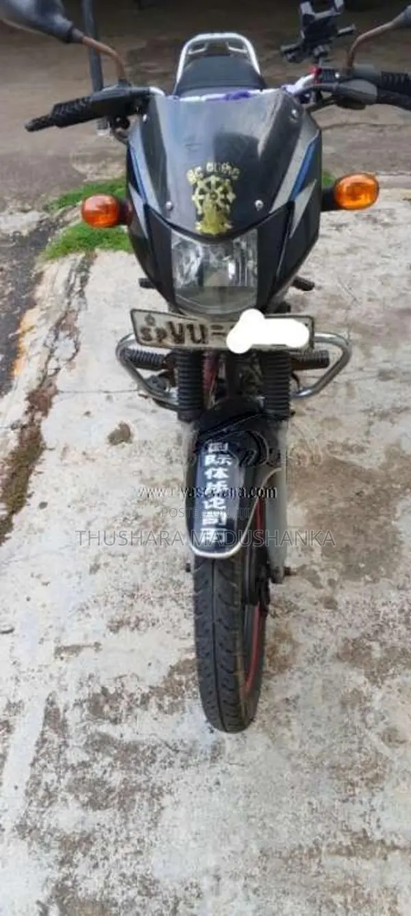 Bajaj CT-100 2012 Motorbike (Used)