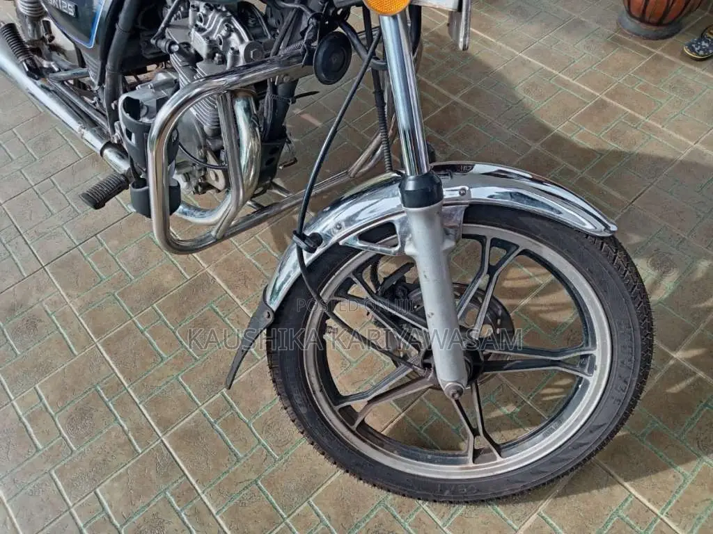 Suzuki GN125 2013 Motorbike (Used)