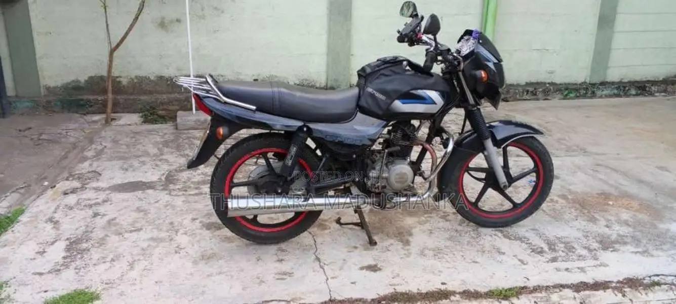 Bajaj CT-100 2012 Motorbike (Used)