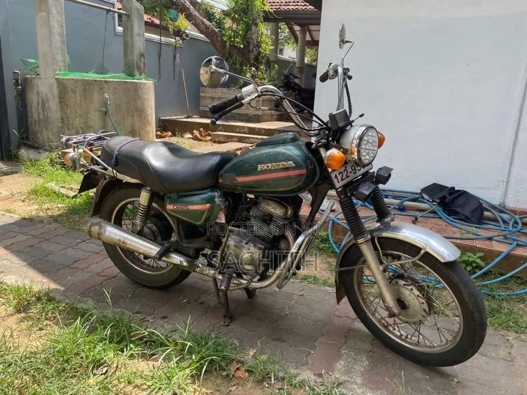 Honda CM 125 1995 Motorbike (Used)