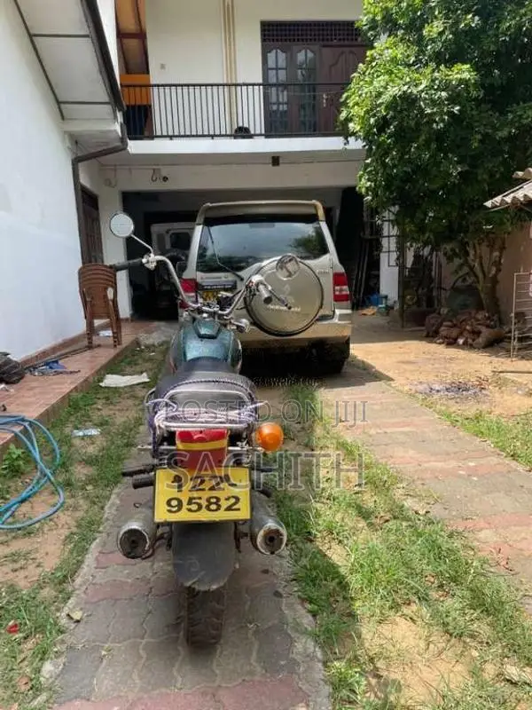 Honda CM 125 1995 Motorbike (Used)