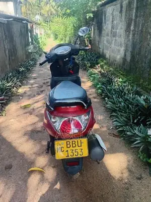 Honda Scooter 2014 Motorbike (Used)