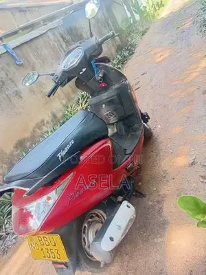 Honda Scooter 2014 Motorbike (Used)