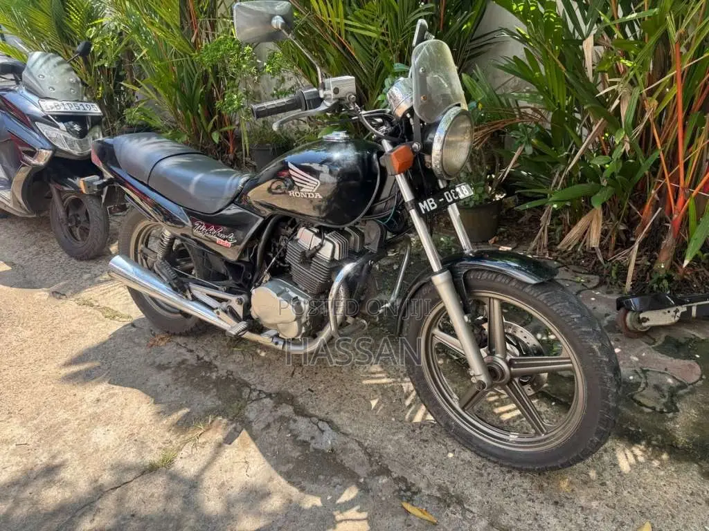 Honda Nighthawk 2005 Motorbike (Used)