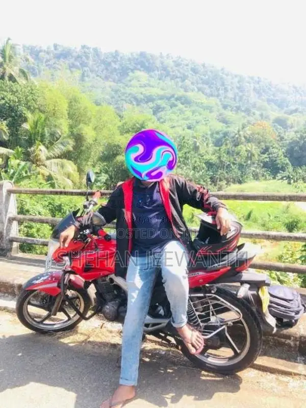 Hero-Honda Hunk 2010 Motorbike (Used)