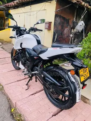 TVS Apache RTR 200 2017 Motorbike (Used)