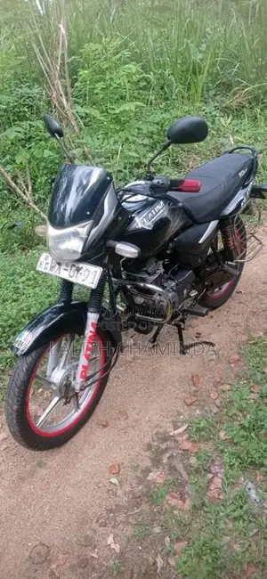 Bajaj Platina 2009 Motorbike (Used)
