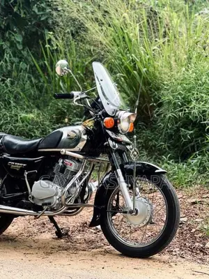 Honda CD125 2003 Motorbike (Used)
