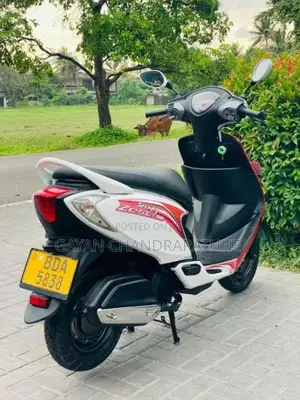 TVS Zest 2015 Motorbike (Used)