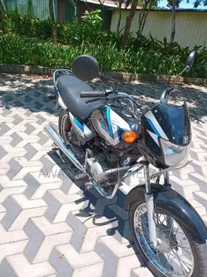 Bajaj CT-100 2013 Motorbike (Used)