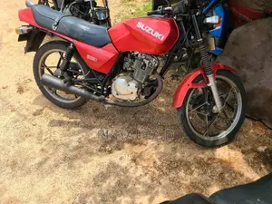 Suzuki GS125 1995 Motorbike (Used)
