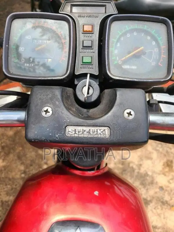 Suzuki GS125 1995 Motorbike (Used)