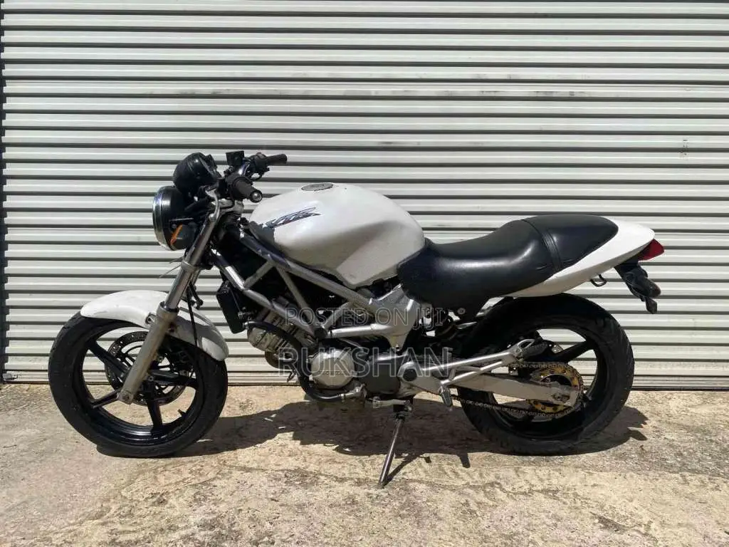 Honda Vtr 2008 Motorbike Unregistered (Recondition)