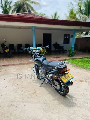 Bajaj CT-100 2014 Motorbike (Used)