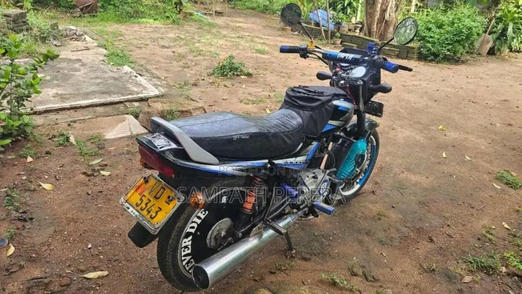 Bajaj CT-100 2009 Motorbike (Used)