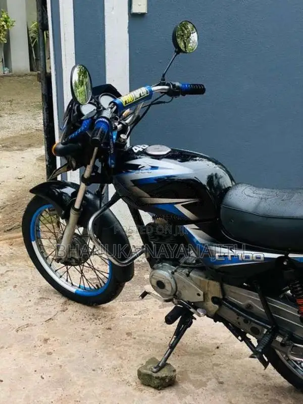 Bajaj CT-100 2006 Motorbike (Used)