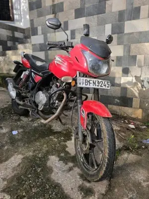 Demak Skyborn 2017 Motorbike (Used)