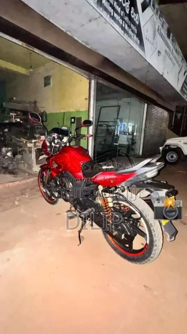 Hero-Honda Hunk 2012 Motorbike (Used)