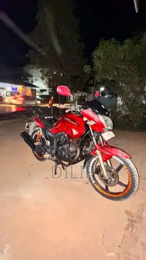 Hero-Honda Hunk 2012 Motorbike (Used)