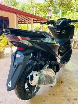 Honda Pcx 2025 Motorbike (Used)
