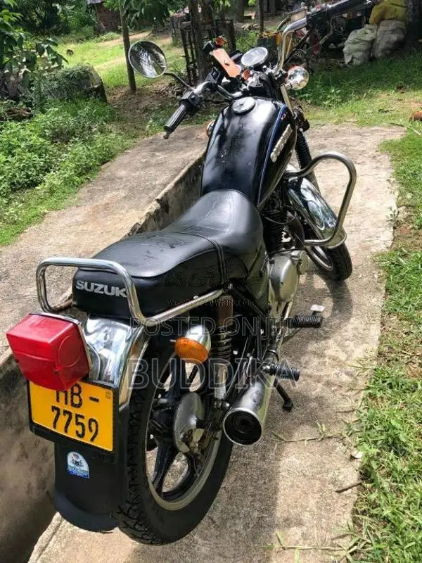 Suzuki GN125 2000 Motorbike (Used)