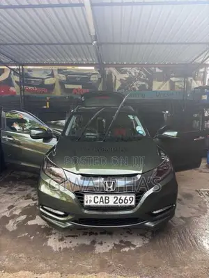 Honda Vezel 2014 SUV (Used)