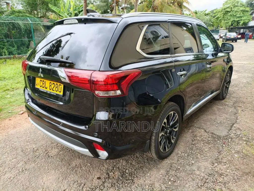 Mitsubishi Outlander 2017 SUV (Used)