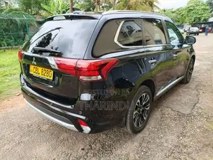Mitsubishi Outlander 2017 SUV (Used)