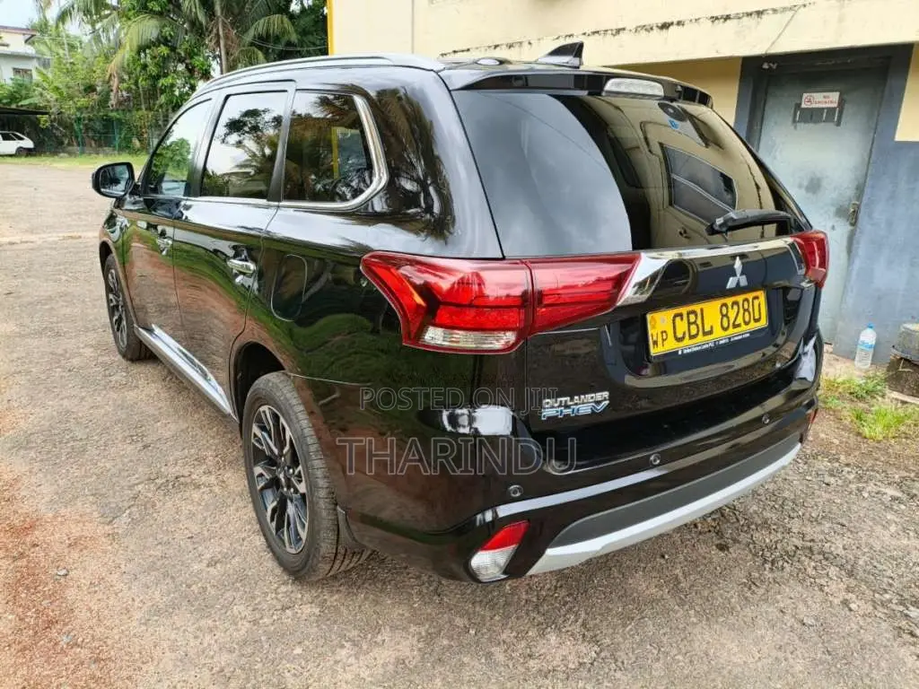 Mitsubishi Outlander 2017 SUV (Used)