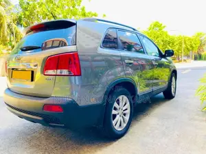 Kia Sorento 2012 SUV (Used)