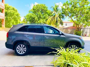 Kia Sorento 2011 SUV (Used)