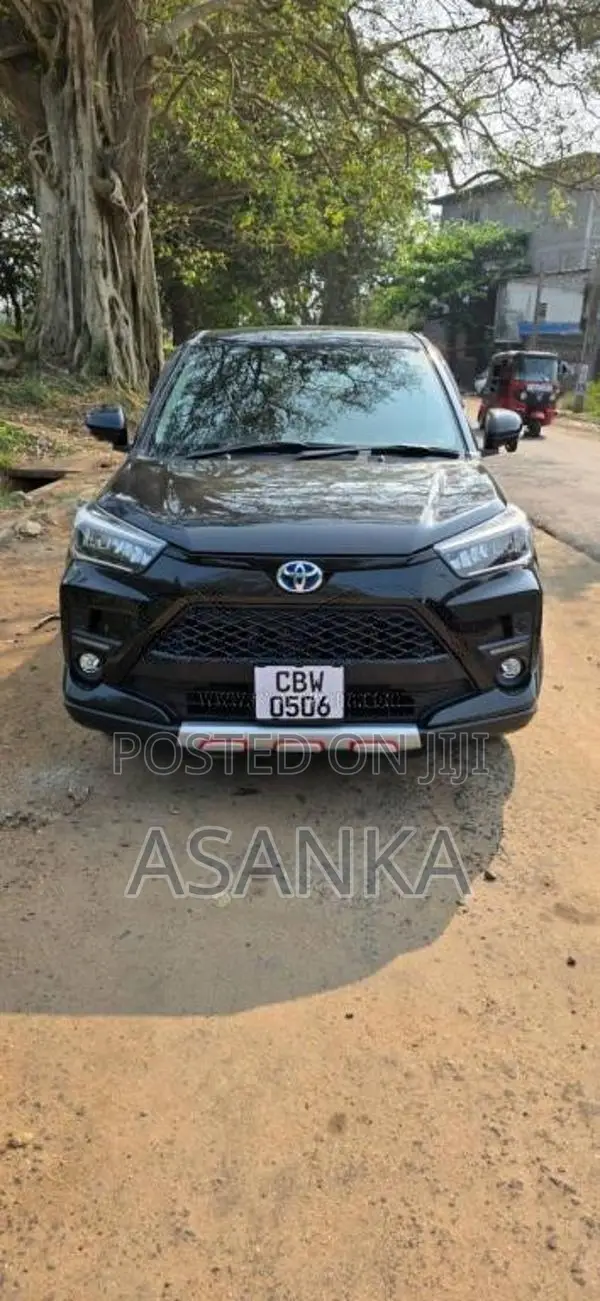 Toyota Raize 2023 SUV (Used)