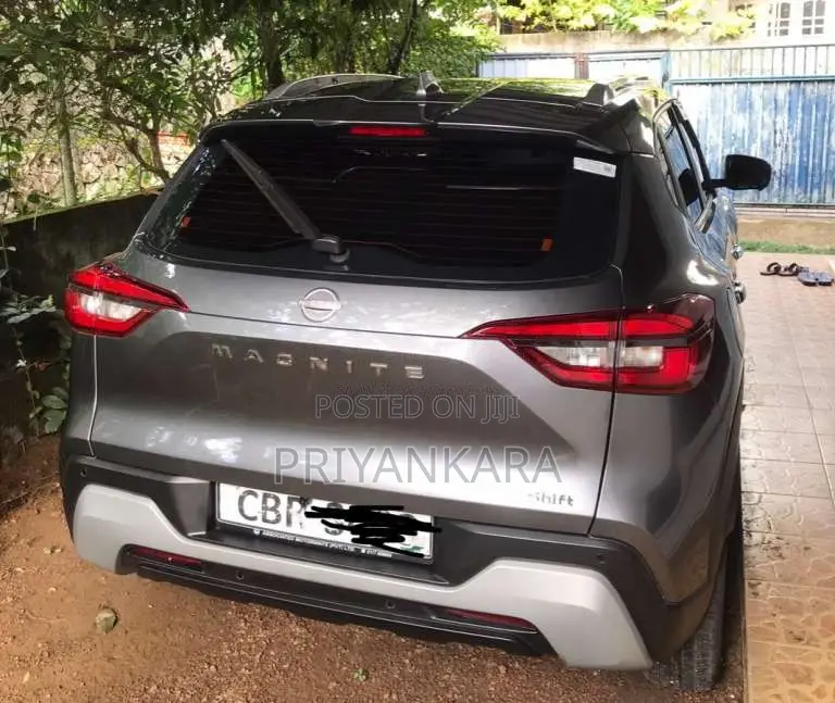 Nissan Magnite 2025 SUV (Used)