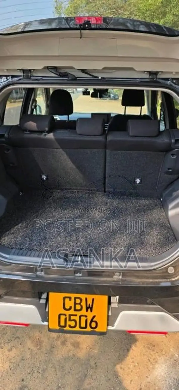 Toyota Raize 2023 SUV (Used)