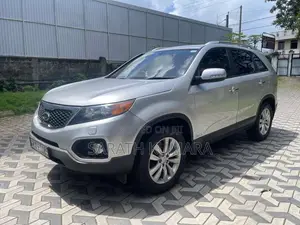 Kia Sorento 2011 SUV (Used)