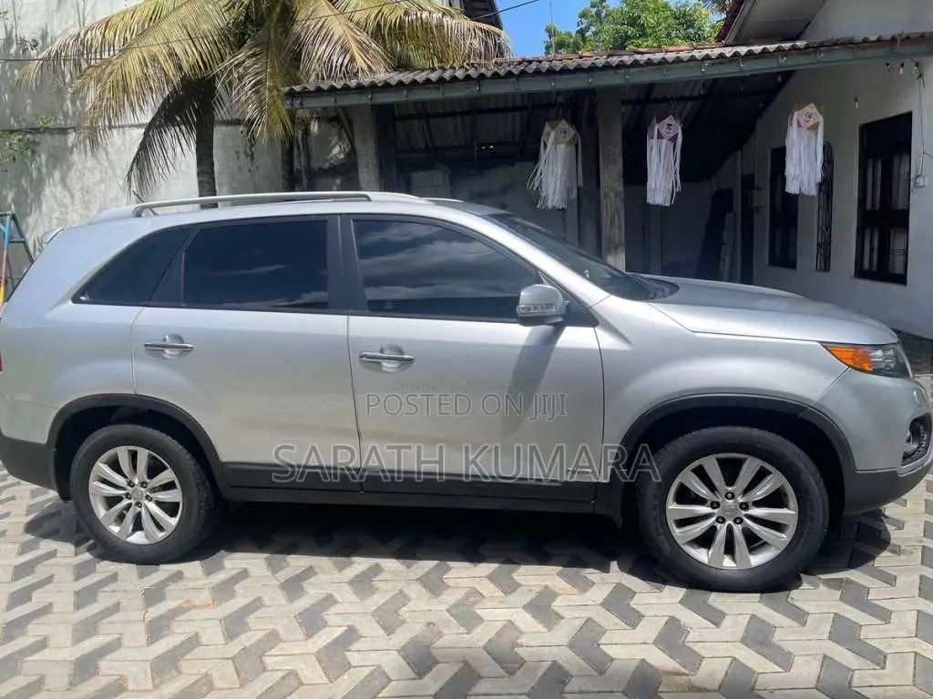 Kia Sorento 2011 SUV (Used)