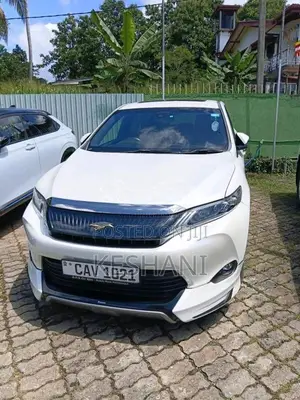 Toyota Harrier 2016 SUV (Used)