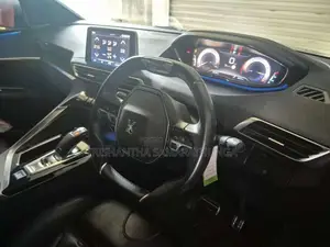 Peugeot 5008 2018 SUV (Used)