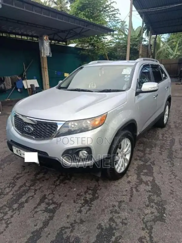 Kia Sorento 2011 SUV (Used)