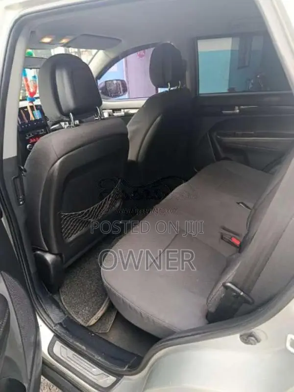 Kia Sorento 2011 SUV (Used)