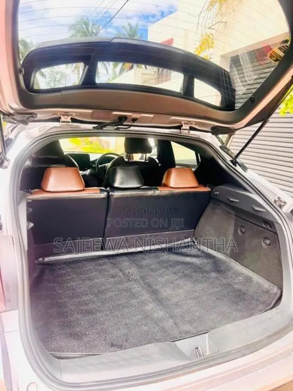 Toyota CHR 2017 SUV (Used)